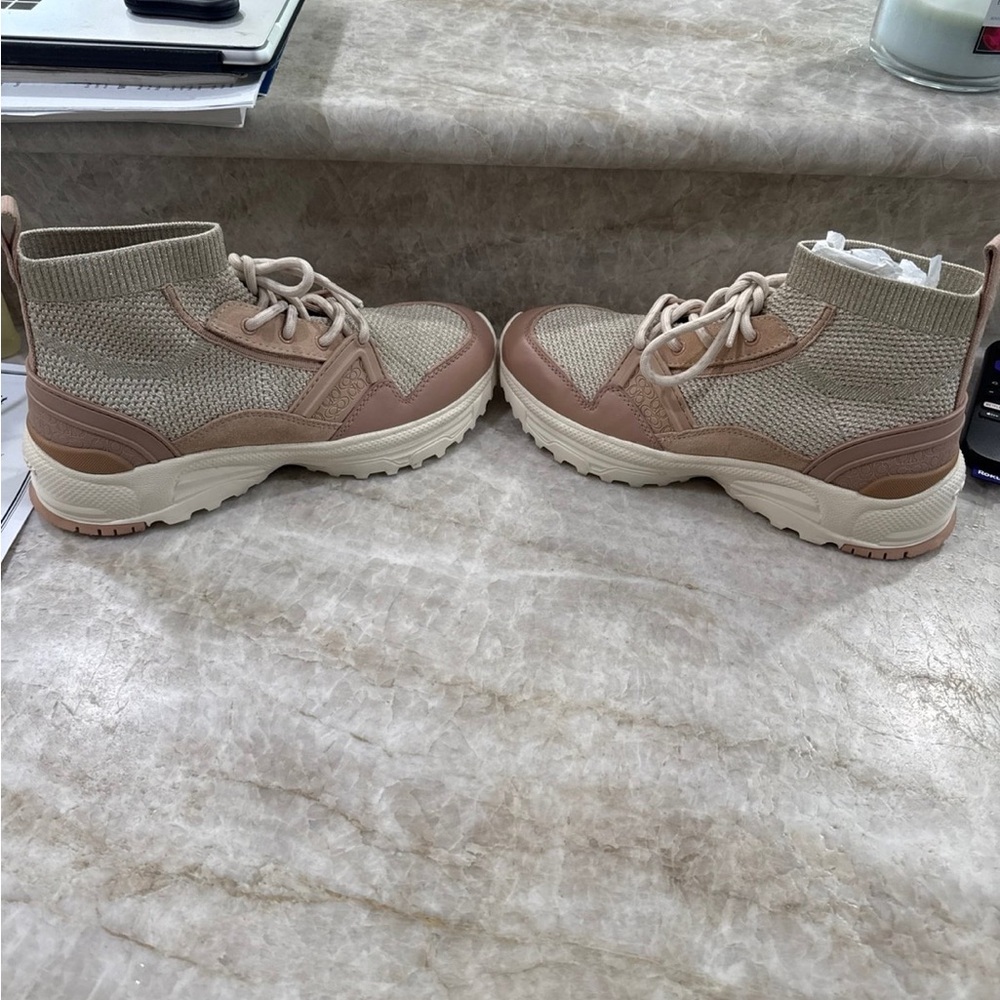 Coach shoes 7.5